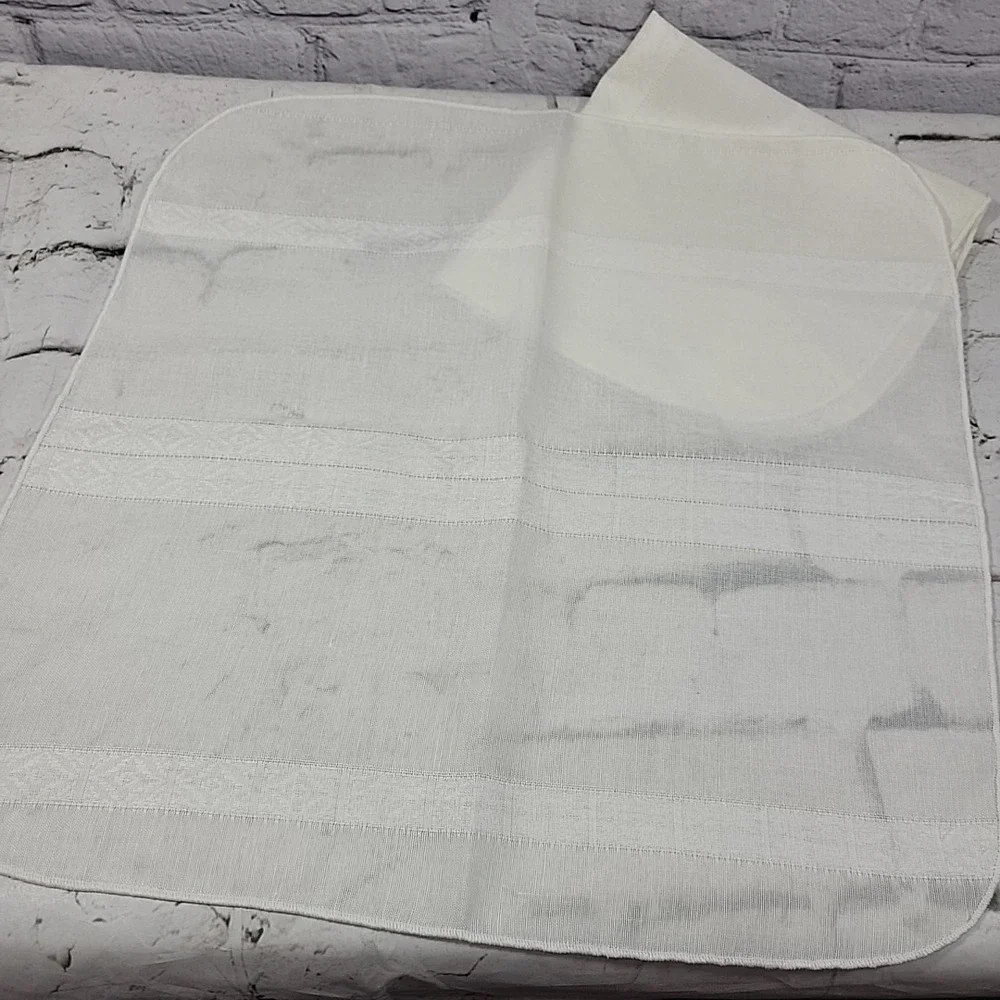LARGE VINTAGE LINEN NAPKINS - SQUARE White Lot Of‎ 4